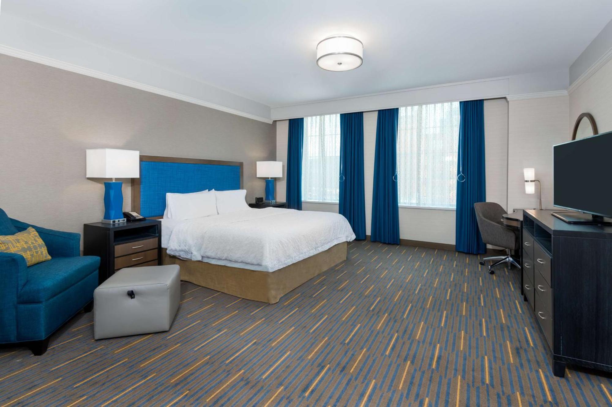 Hampton Inn & Suites Buffalo/Downtown Exterior foto