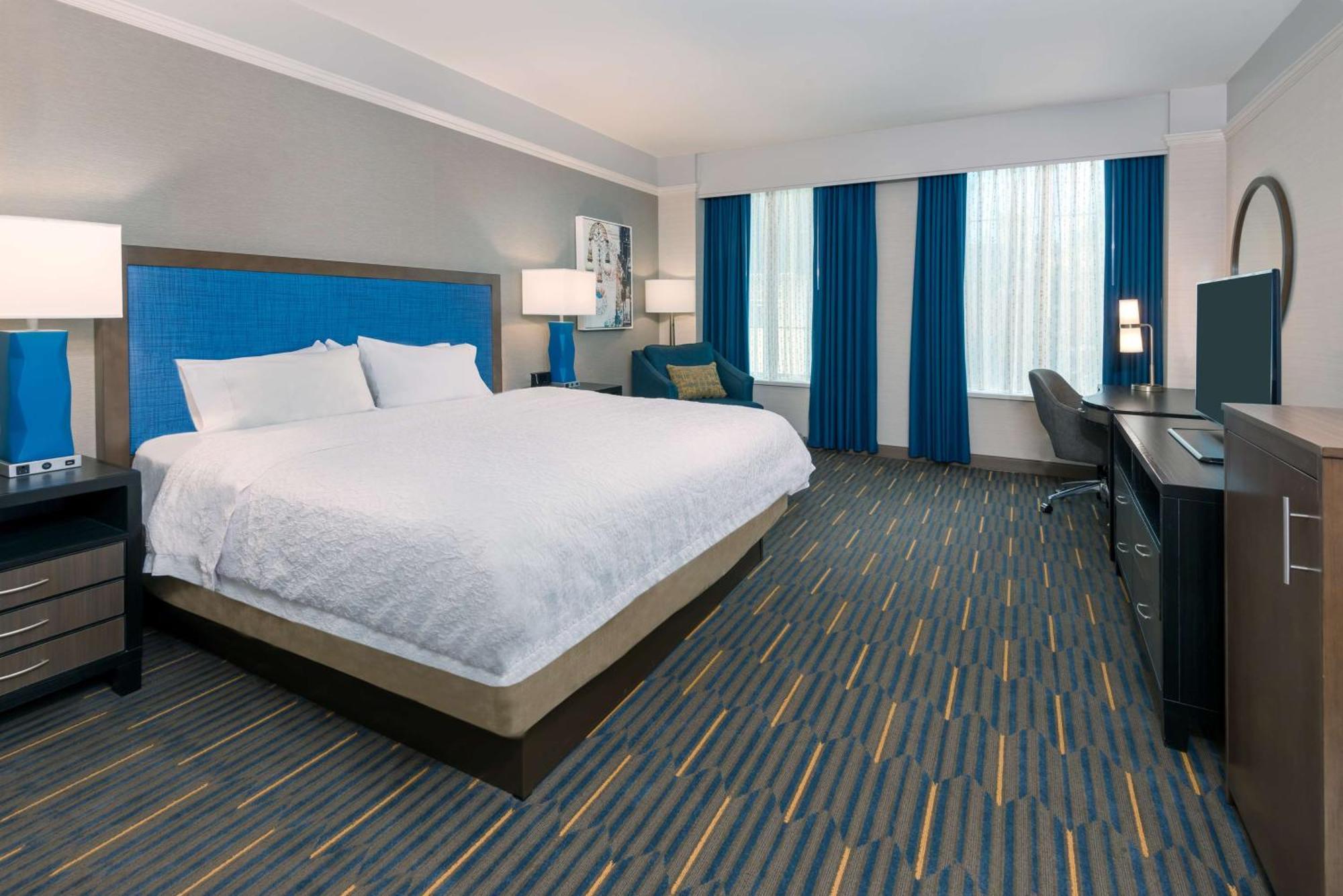Hampton Inn & Suites Buffalo/Downtown Exterior foto