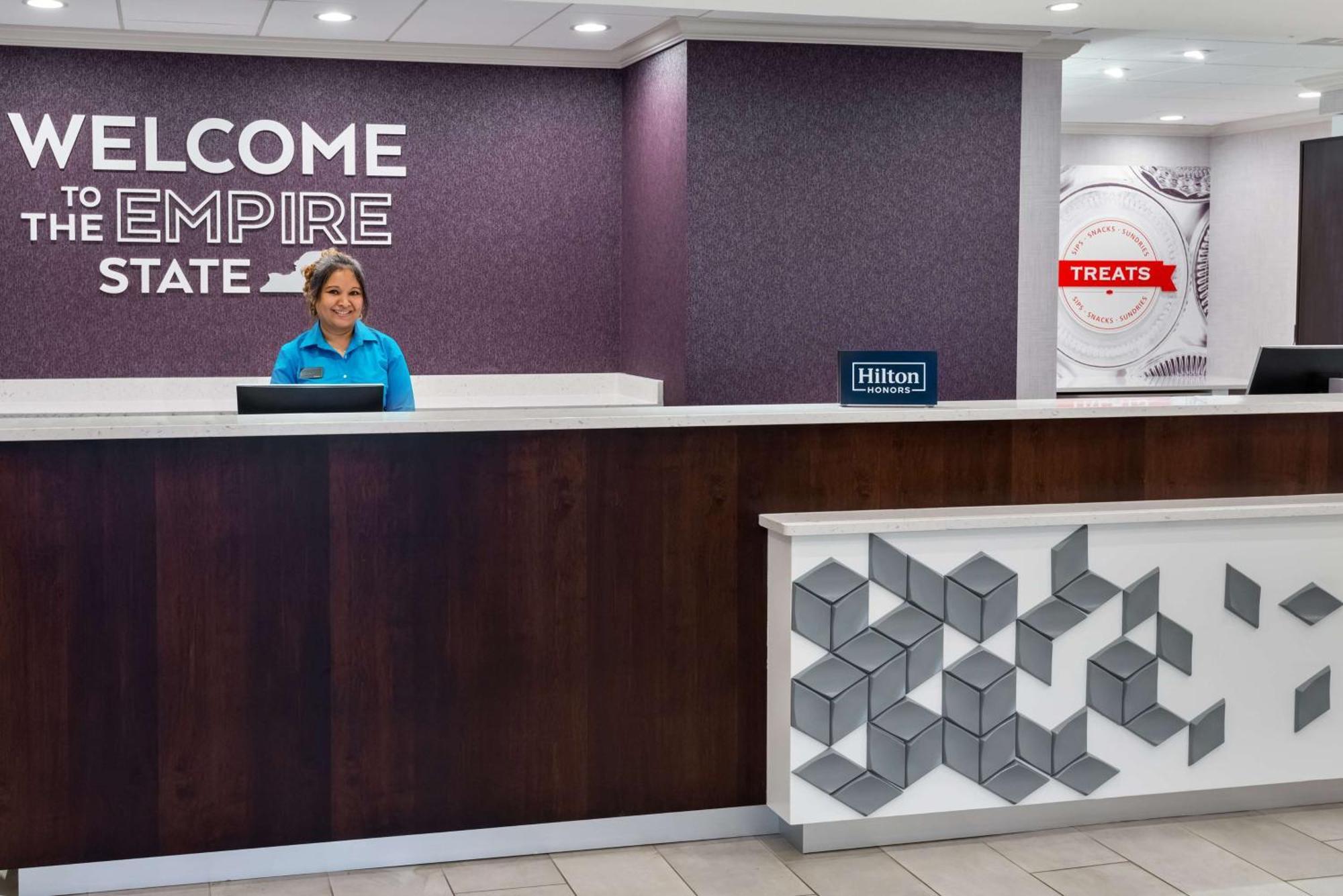Hampton Inn & Suites Buffalo/Downtown Exterior foto